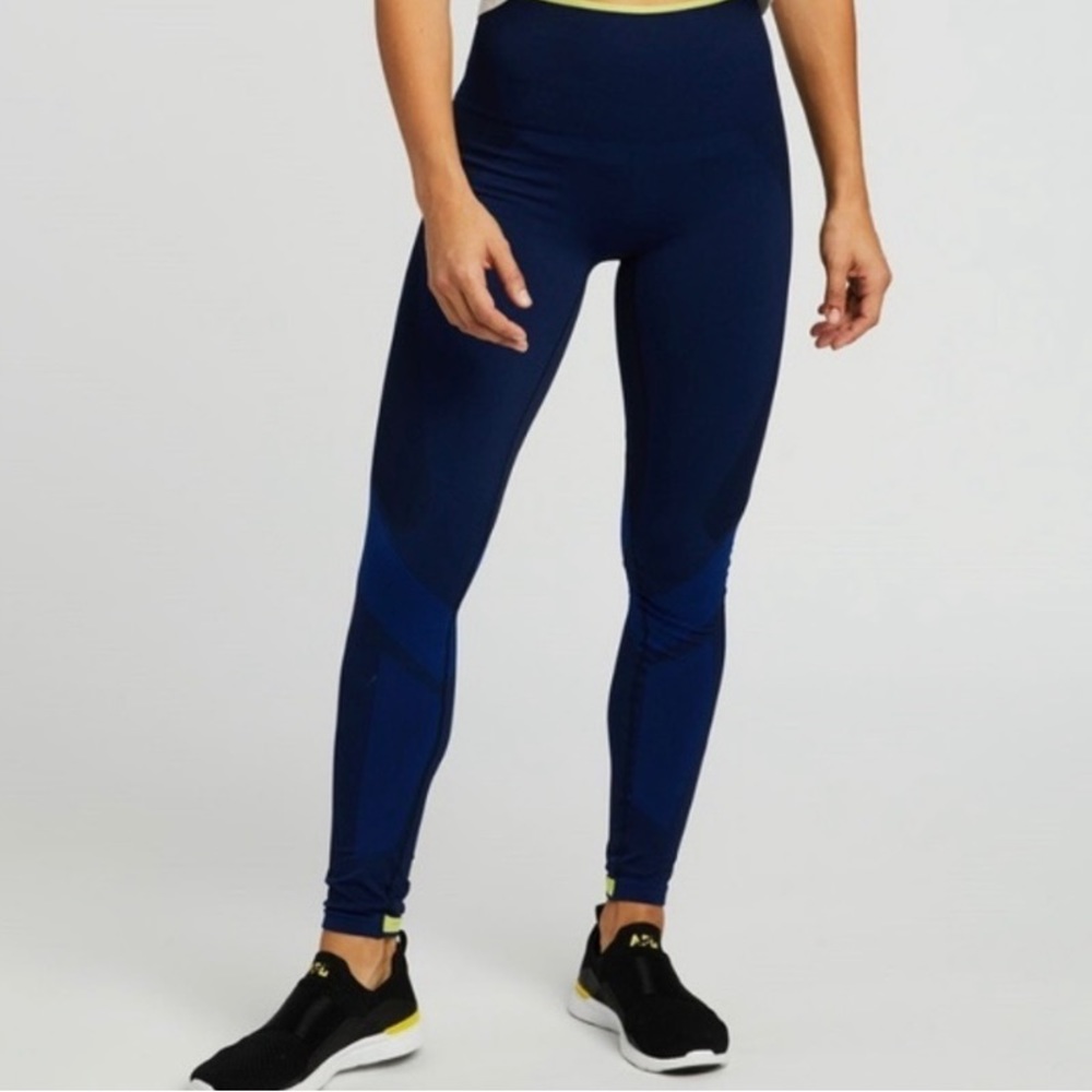 LNDR Navy High-Waist Performance Leggings compression 8/8 length size small